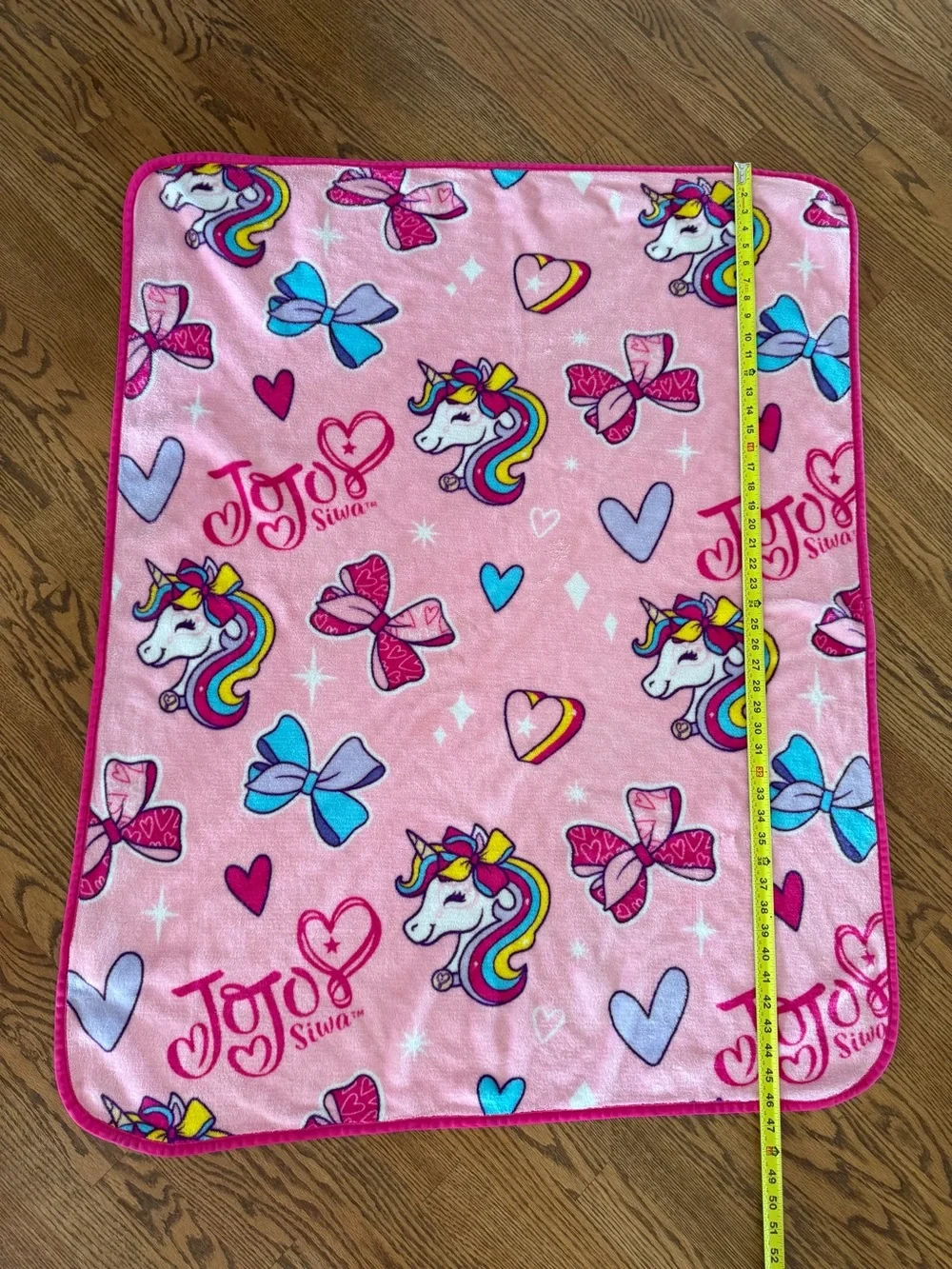 Size 6 Girls Plush Pink JoJo Siwa Robe and Blanket